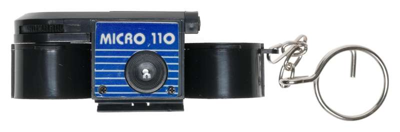 Micro-110 Cartrige Film Keychain Novelty Camera in Original Box