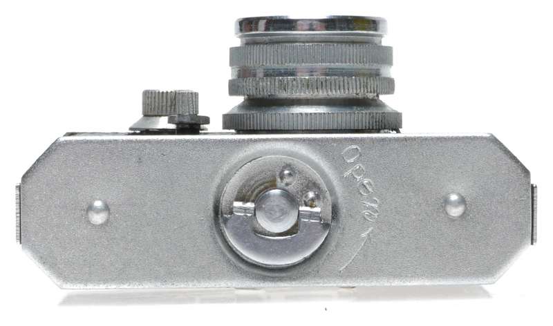 Kiku 16 Model II Subminiature 17.5mm Film Viewfinder Camera