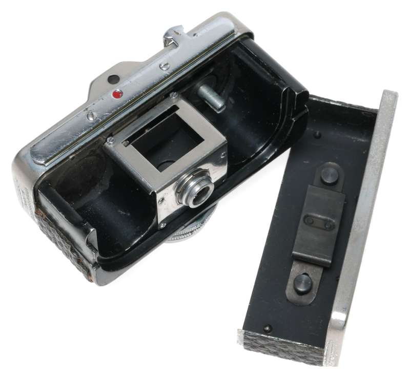 Meopta Mikroma Subminiature Film Camera Mirar 3.5/20 Triplet Lens