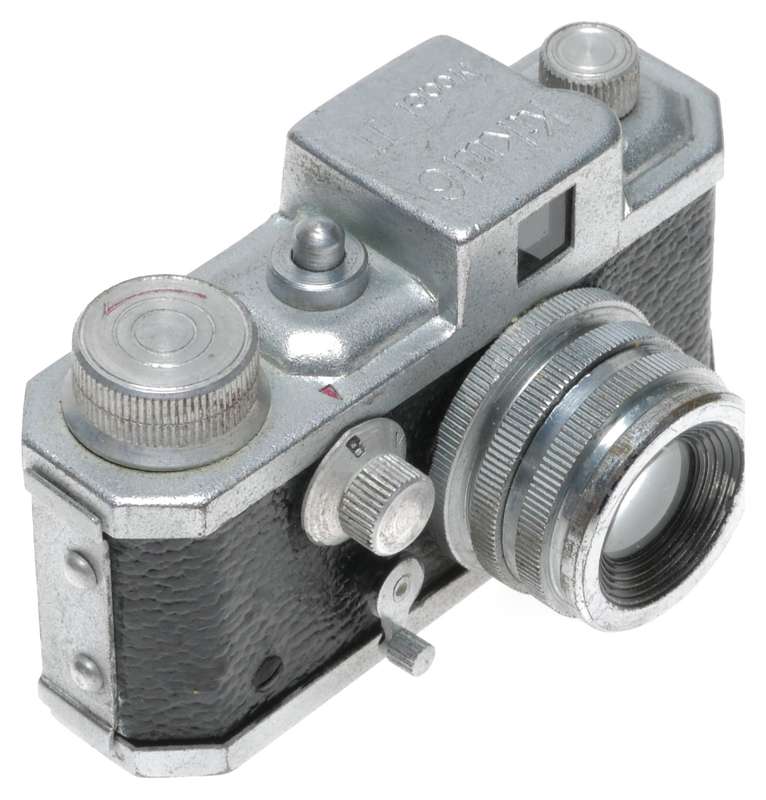 Kiku16 Model II Sub Miniature 16mm Film Camera 14x14mm Exposure