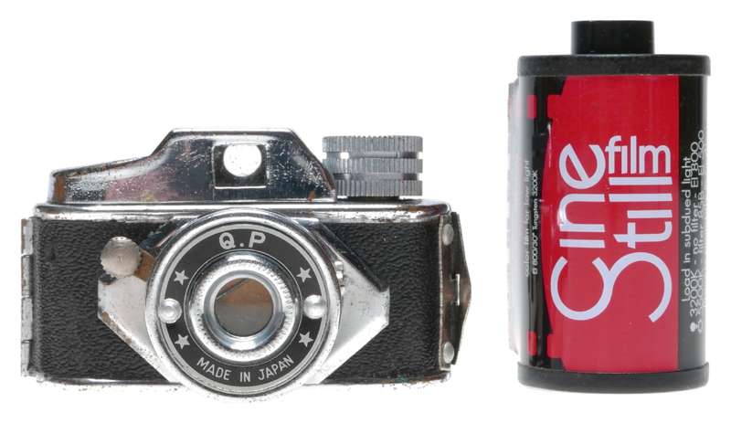Q.P Hit-Type Sub Miniature Film Camera Japan in Original Pouch Rare