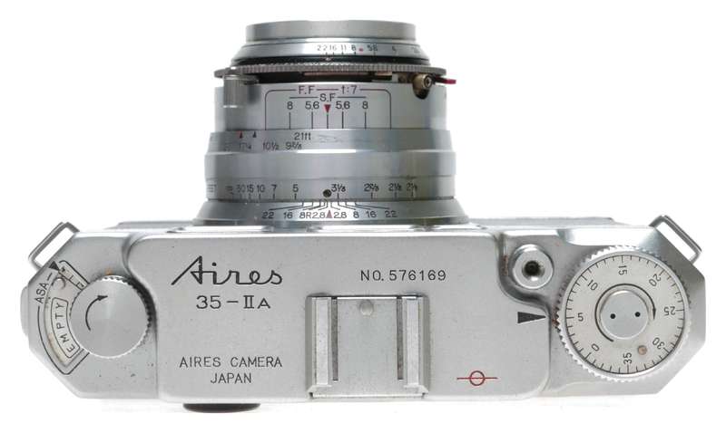 Aires 35-IIA 35mm Rangefinder Camera Coral Q 1:2.8 f=5cm