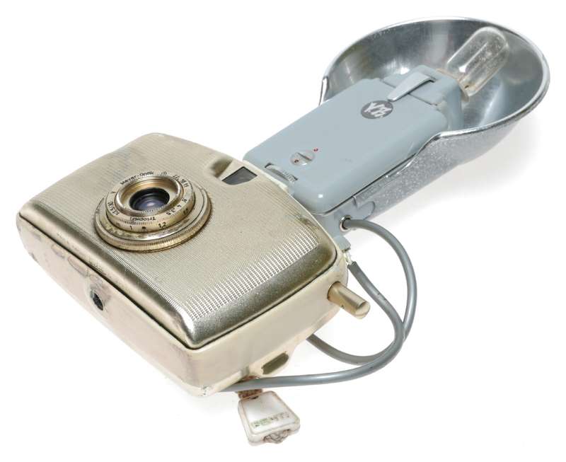 Welta Orix 18x24 Gold Penti Camera Flash Meyer-Optik Trioplan 1:3.5/30