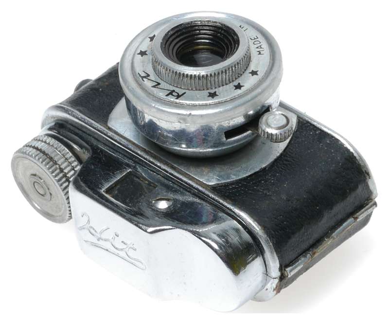 Tougodo Hit Sub Miniature 17.5mm Film Camera in Pouch