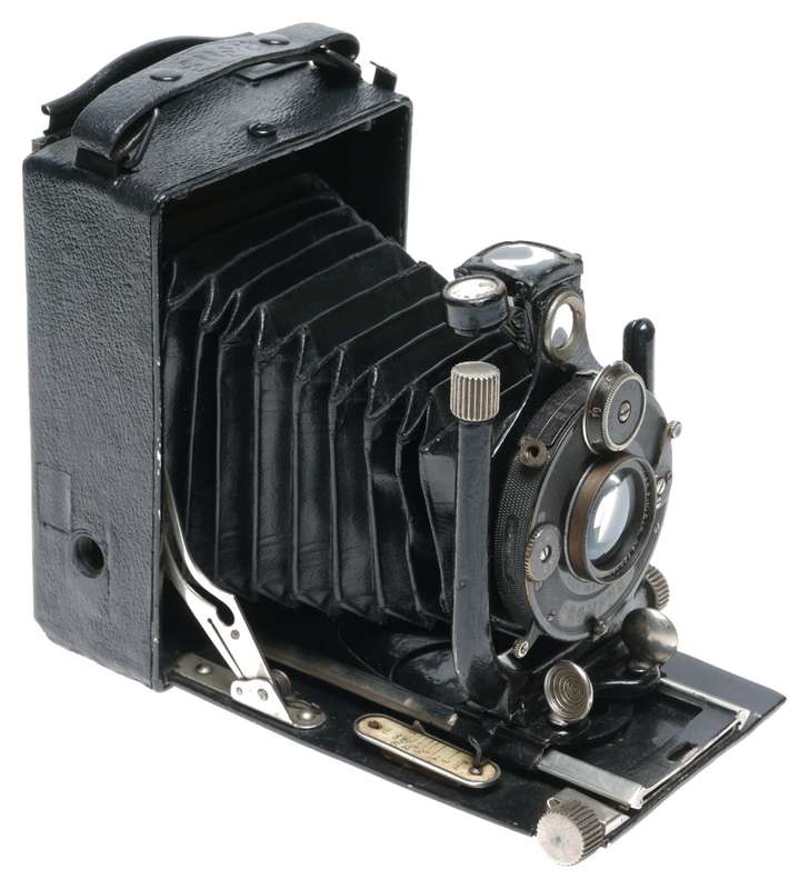 Voigtlander AVUS 9x12 Folding Plate Camera Skopar 1:4.5 F=10.5cm