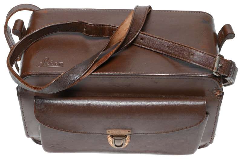 Leica original Leitz leather camera shoulder bag from the 1950's