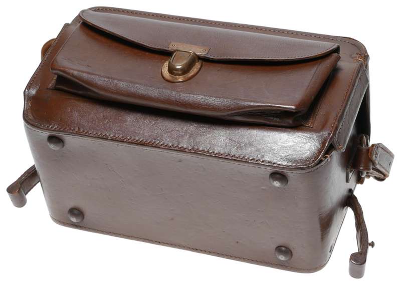 Leica original Leitz leather camera shoulder bag from the 1950's