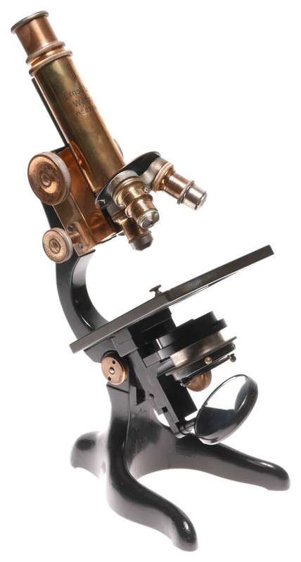 Brass monocular microscope E.Leitz Wetzlar Germany 3 objective lenses