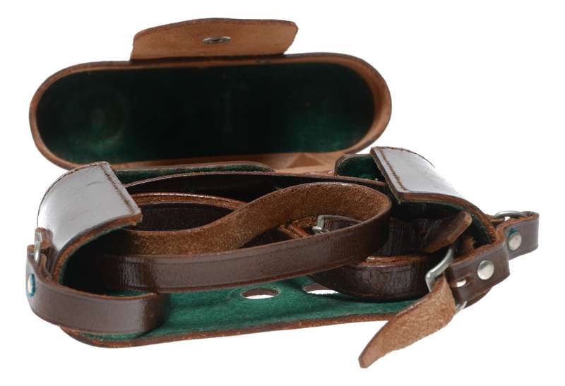 Voigtlander compact vintage film camera antique leather case in used condition