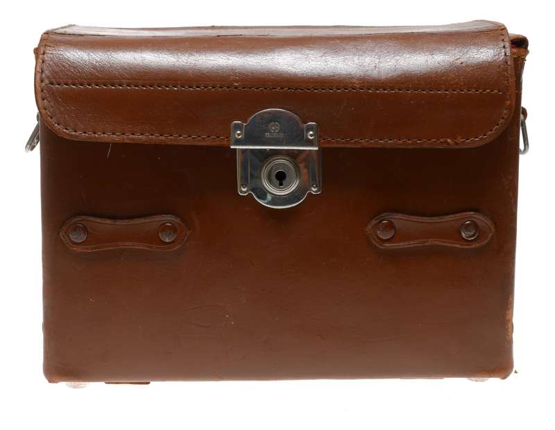 Carry bag vintage film camera antique leather case in used condition