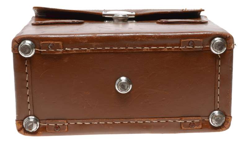 Carry bag vintage film camera antique leather case in used condition