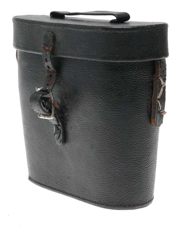 Binocular red velvet vintage leather case in used condition with strap