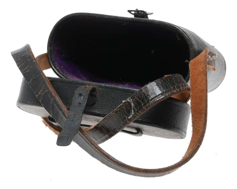 Binocular red velvet vintage leather case in used condition with strap