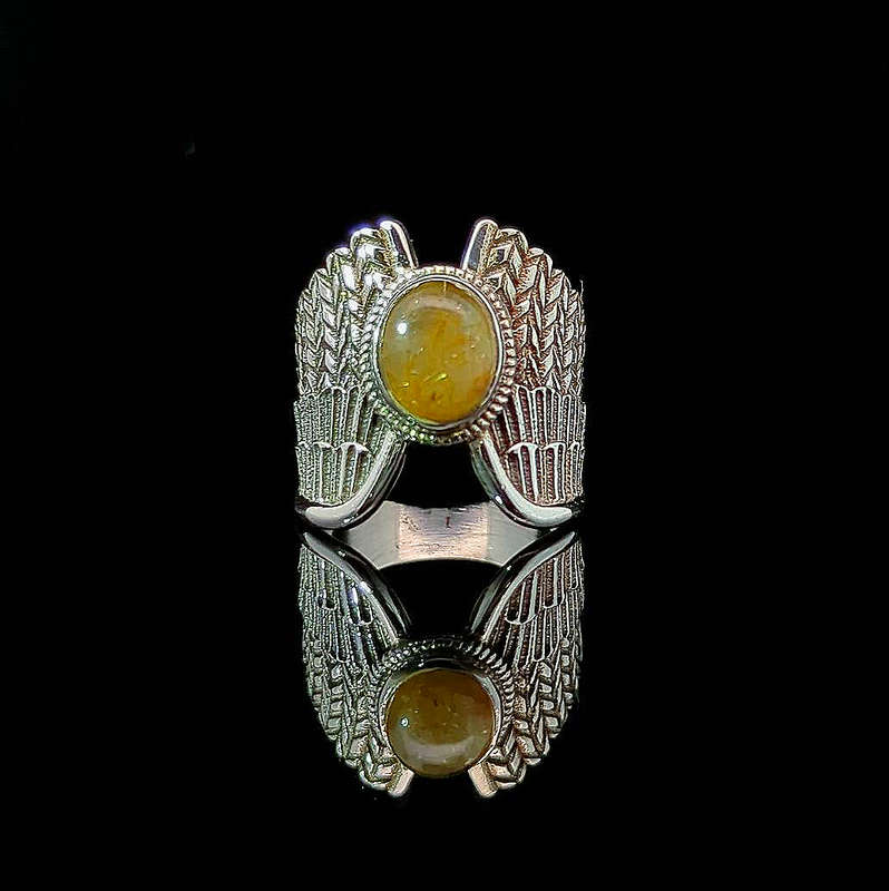 Pravat - Golden Rutilated Quartz
