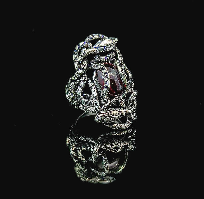 Médousa - Garnet