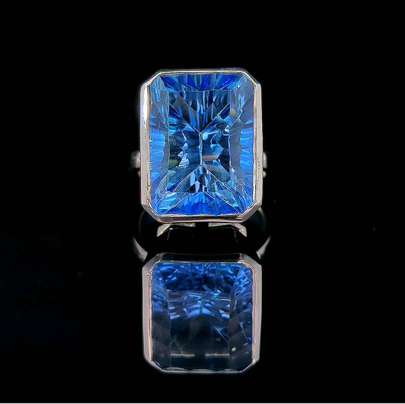 Mystique Large - Mystic Topaz