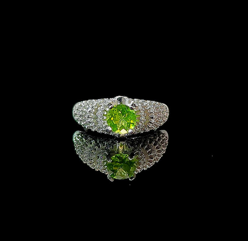 Maya - Peridot