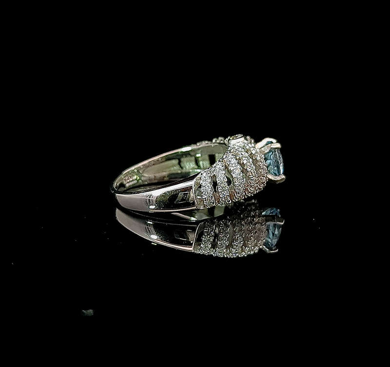 Maya - Swiss Blue Topaz