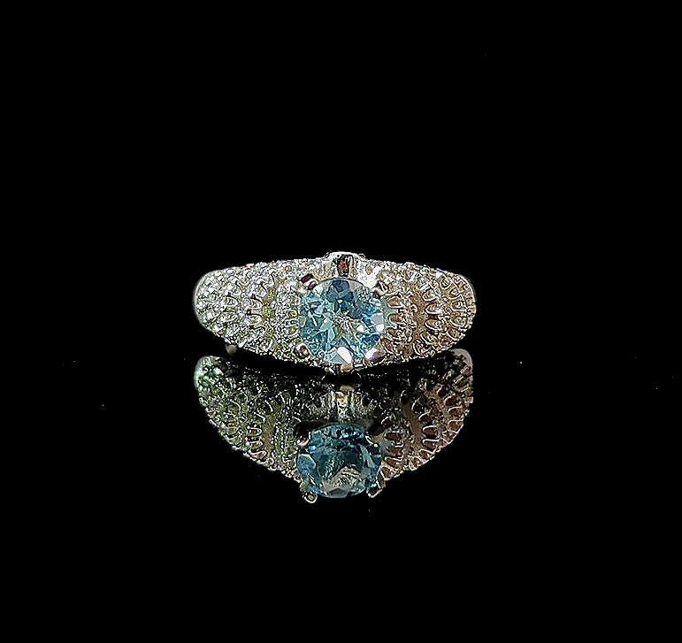 Maya - Swiss Blue Topaz