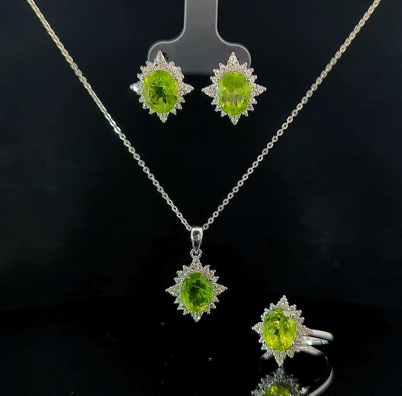 Savika - Peridot