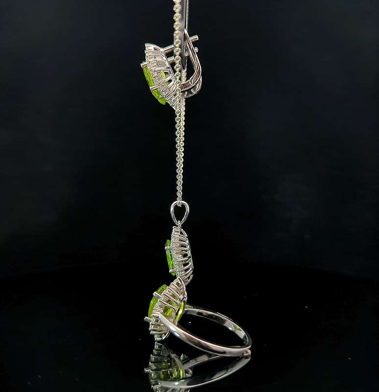 Savika - Peridot