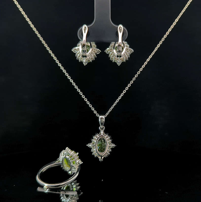 Savika - Peridot