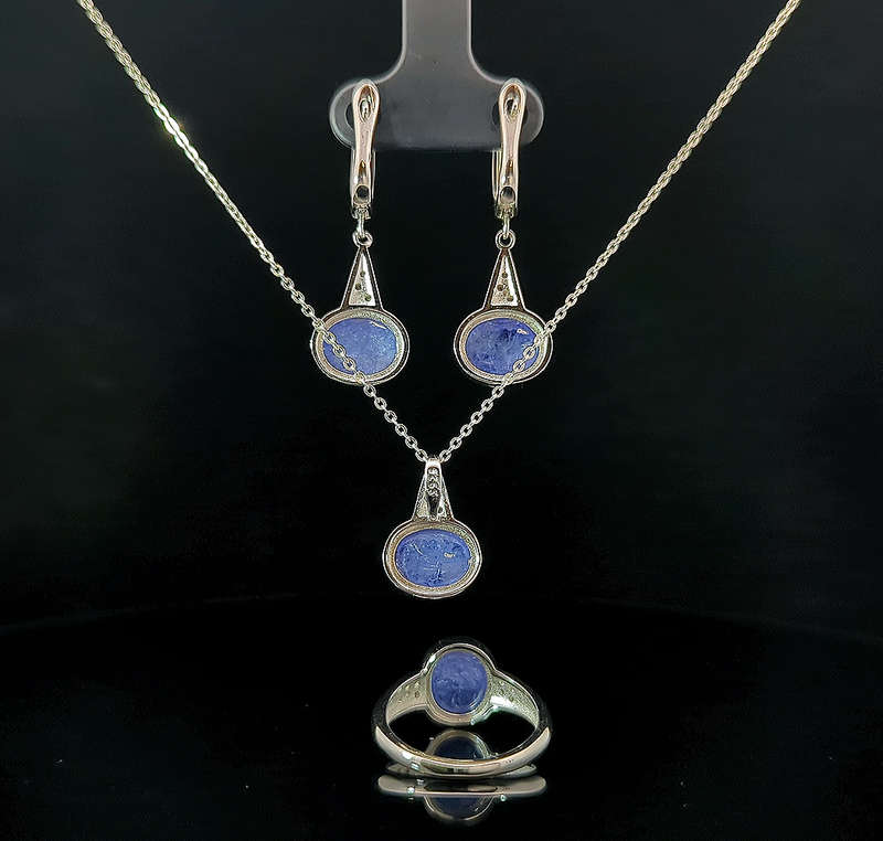 Kanchu - Tanzanite