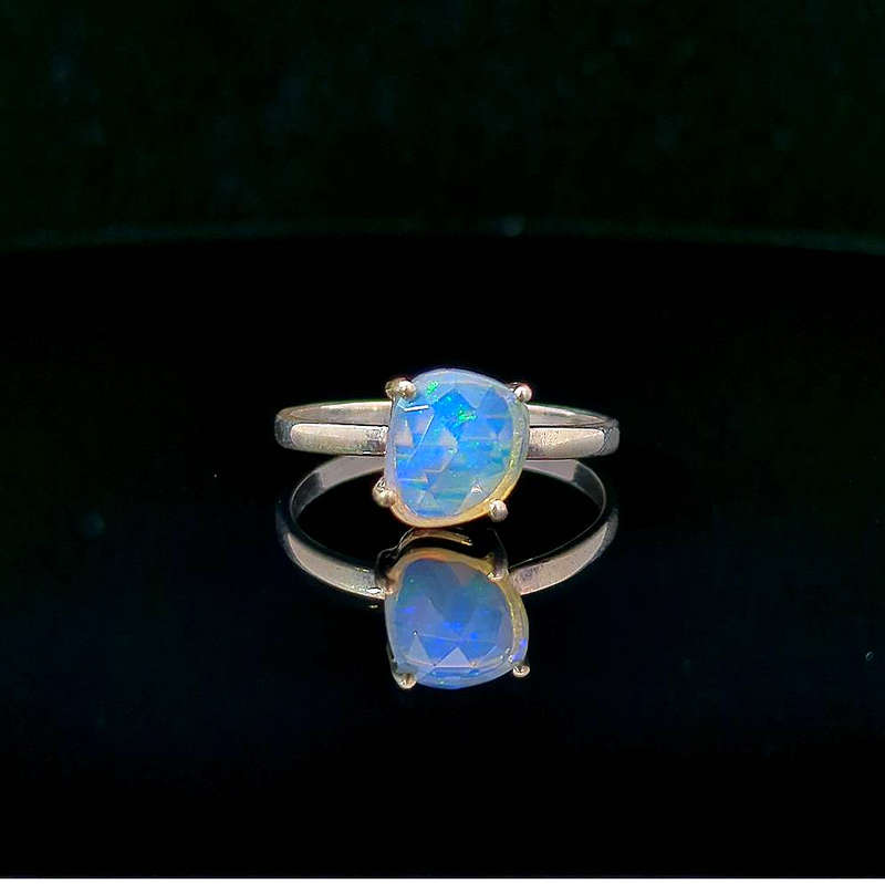 Tamara - Opal