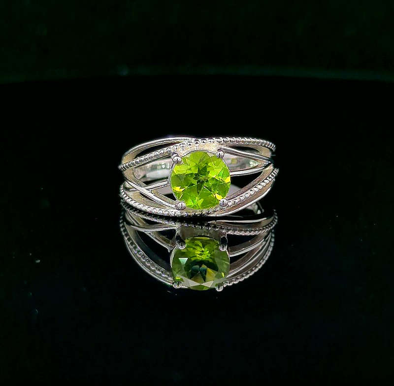Lila - Peridot