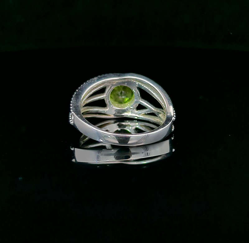 Lila - Peridot