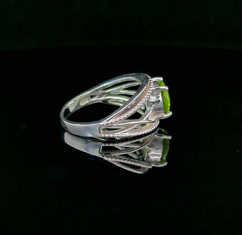 Lila - Peridot