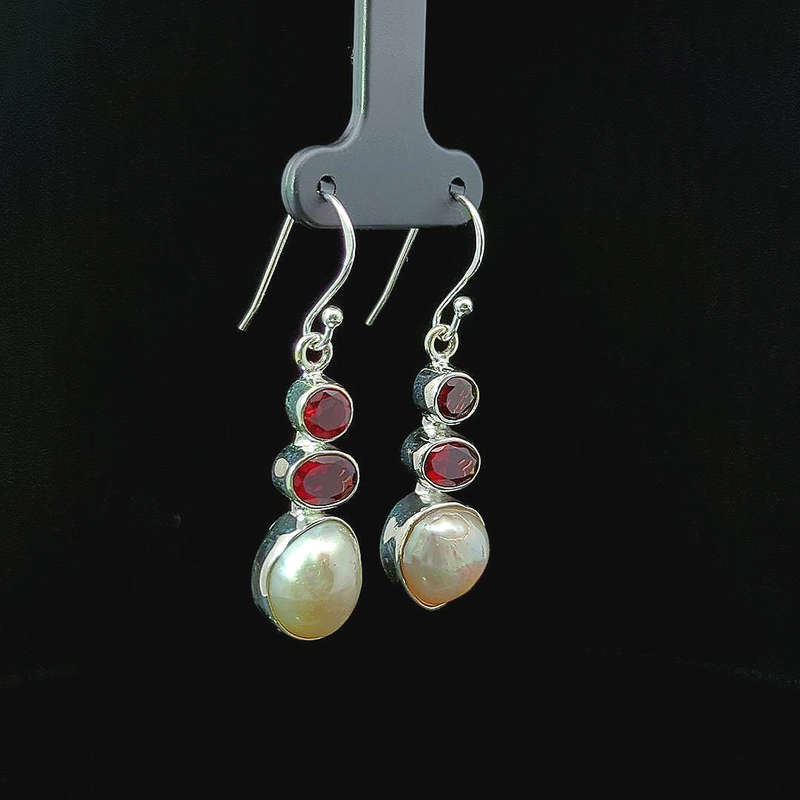 Sunstra - Garnets and Fresh Water Pearls