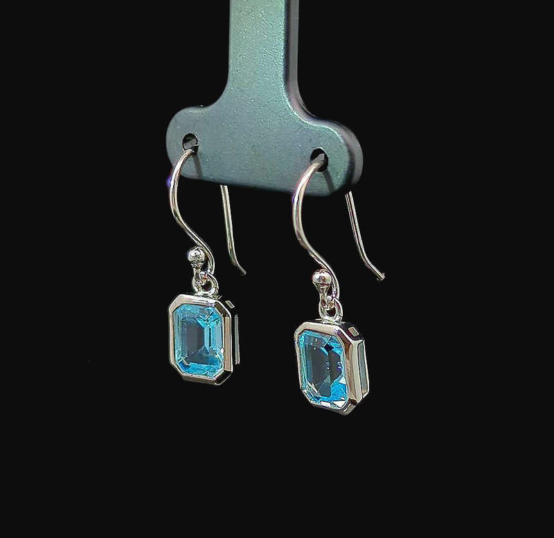 Topsky - Swiss Blue Topaz