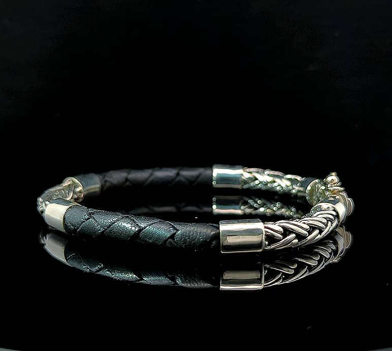 Putu Leather Bracelet