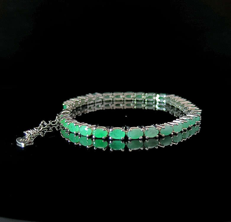 Oval Tennis Bracelet - Emerald