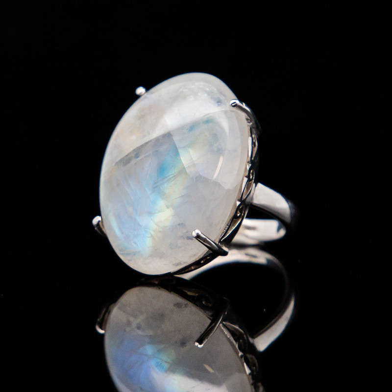 Bulan - Moonstone