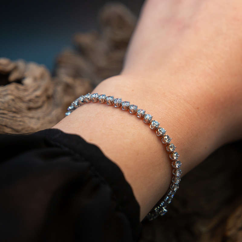 Anastasia - 10ct White Gold Tennis Bracelet with 5.492ct Lab Diamonds