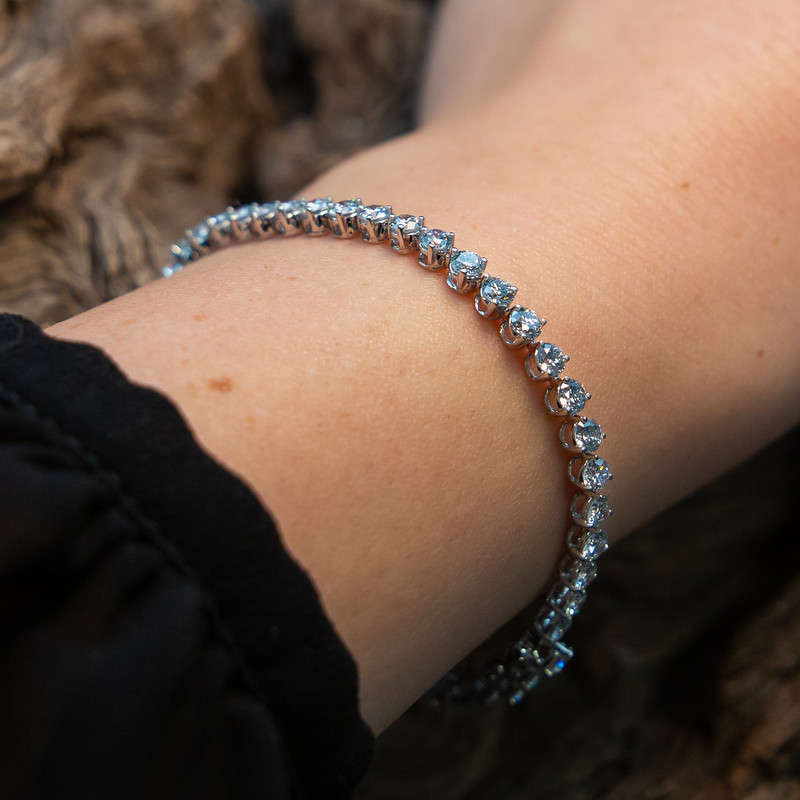 Anastasia - 10ct White Gold Tennis Bracelet with 5.492ct Lab Diamonds