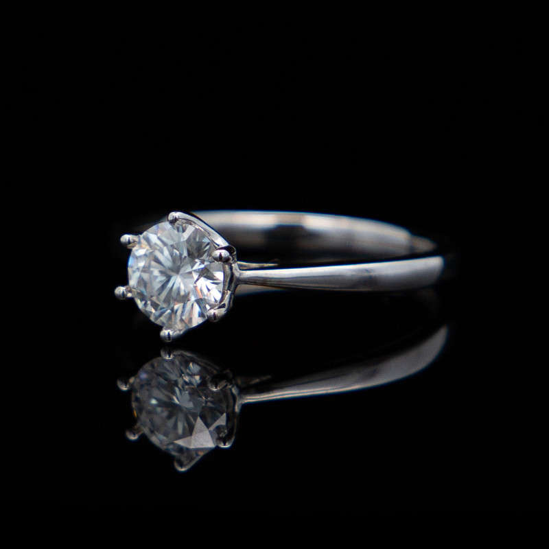 Dawn - Moissanite