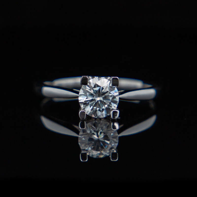 Denise - Moissanite