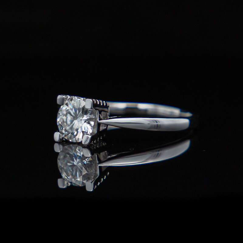 Denise - Moissanite