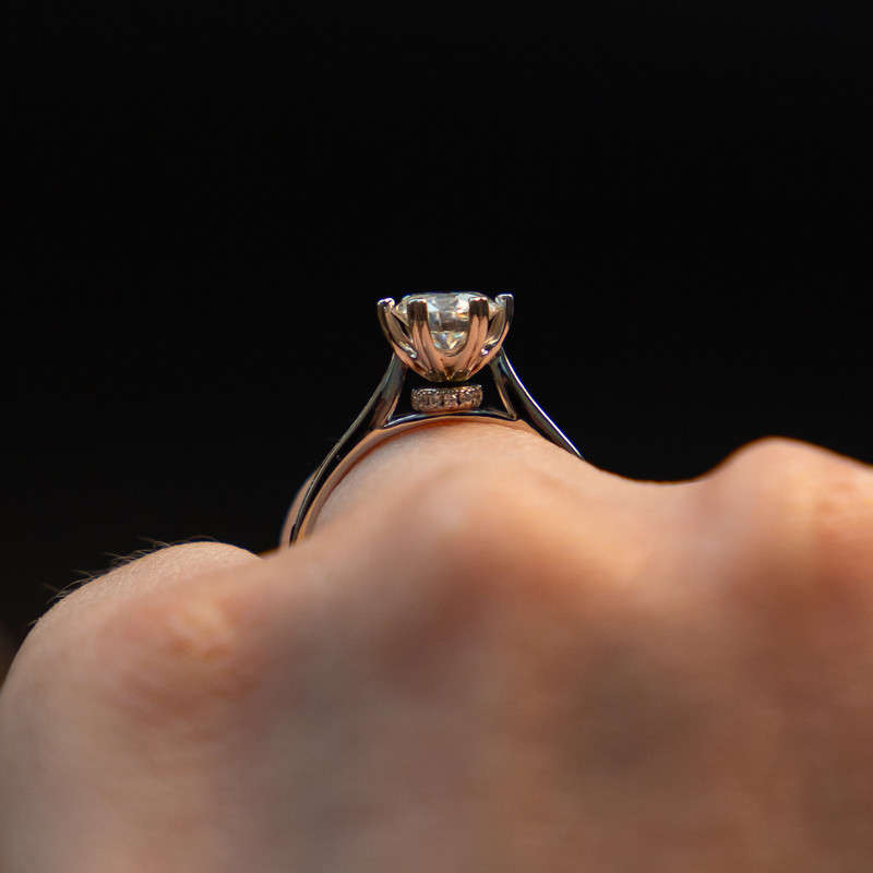 Victoria - Moissanite