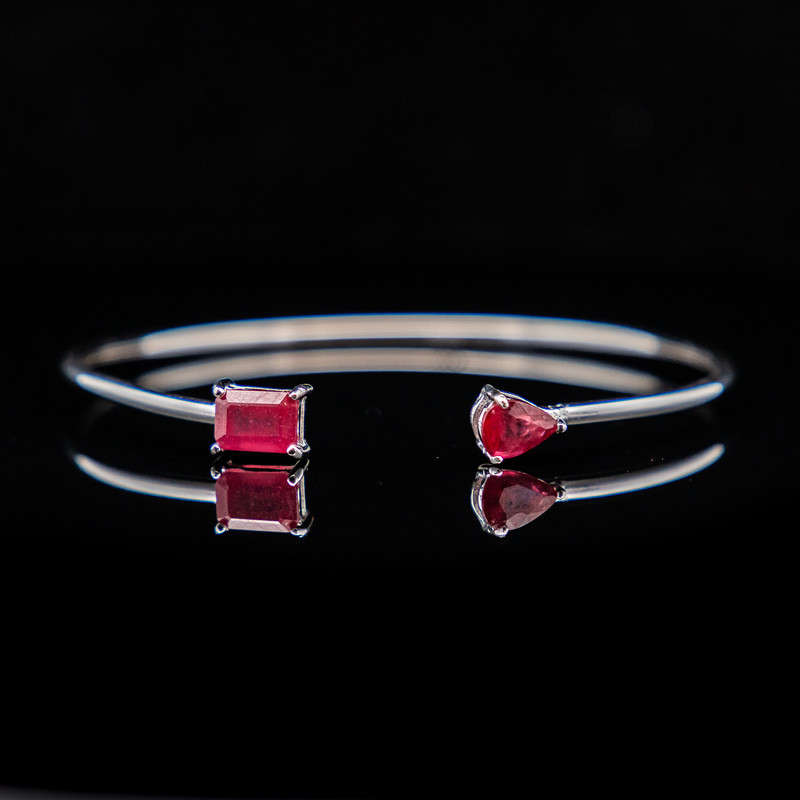 Louella - Rubies