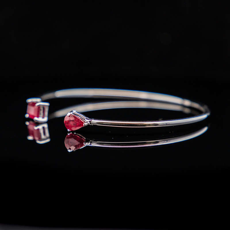 Louella - Rubies