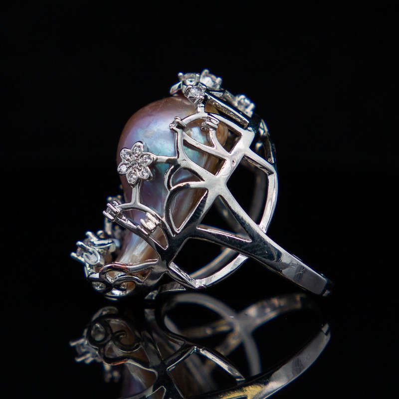 Bao - Baroque Pearl