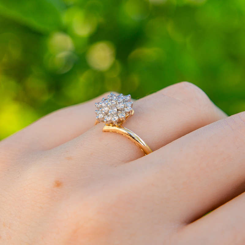 Hem - 14k Yellow Gold with 0.60ct diamonds