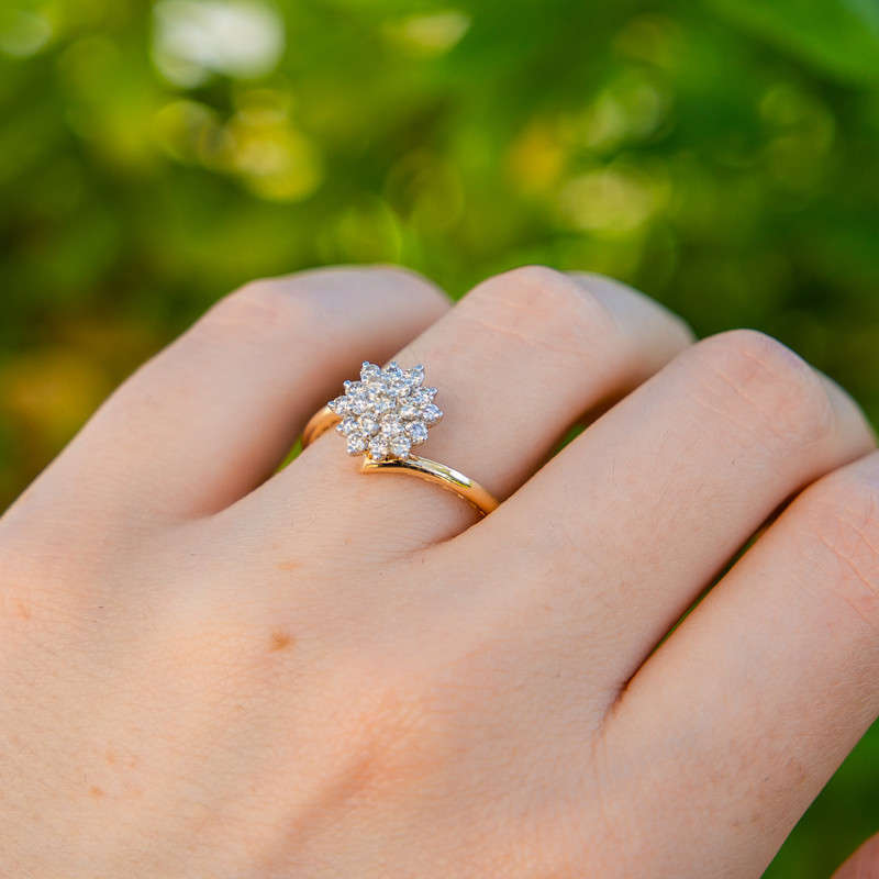 Hem - 14k Yellow Gold with 0.60ct diamonds