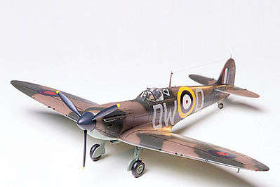 Tamiya Supermarine Spitfire MK1 Fighter Aircraft Plastic Model Airplane Kit  1/48 Scale #61032