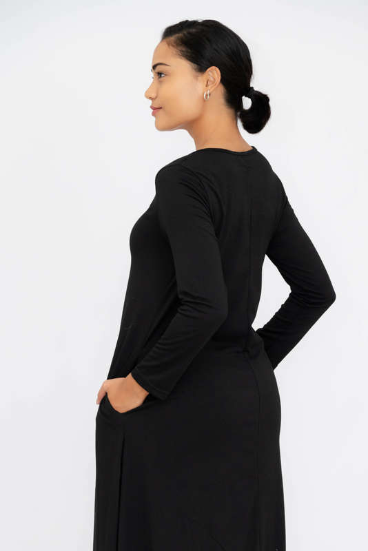 Ameenah Long Sleeve Maxi Dress With Pockets Black