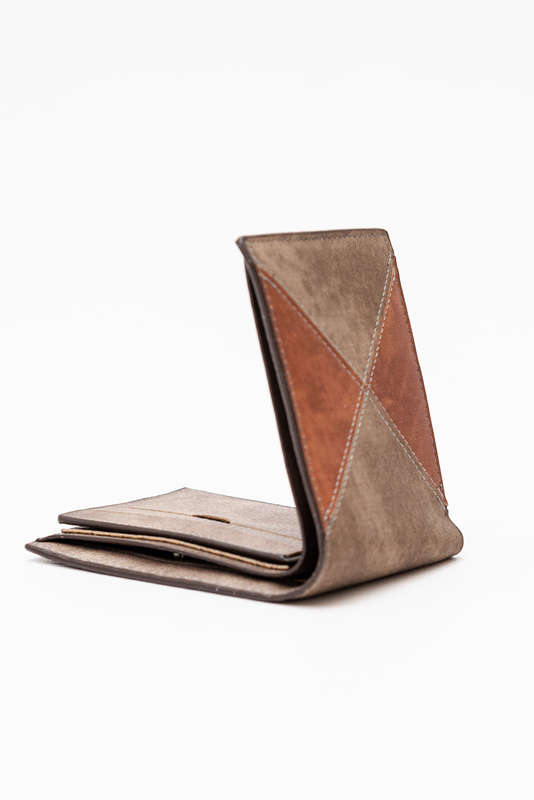 Camel Mountain Leather Bi-Fold Stitch Detail Wallet Dark Grey